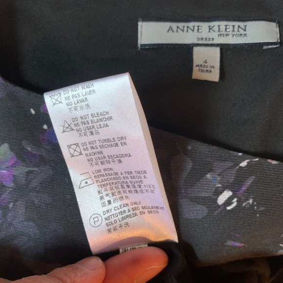 Anne Klein Floral Shift Dress - Picture 4 of 5